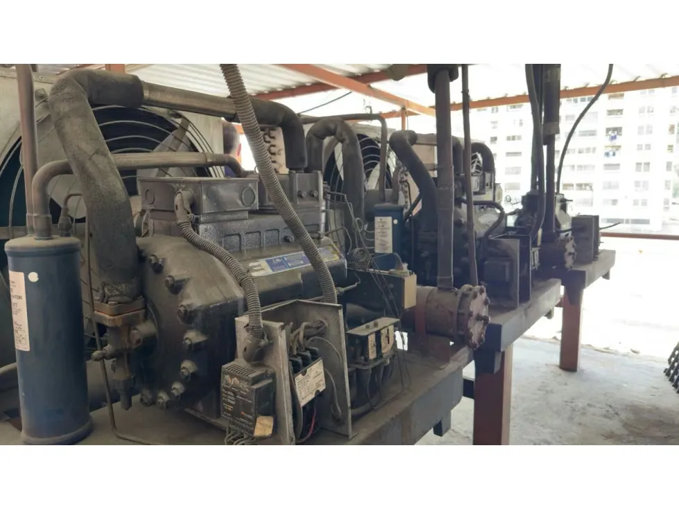 En Venta Edificio Comercial en Petare Av Francisco de Miranda - 24