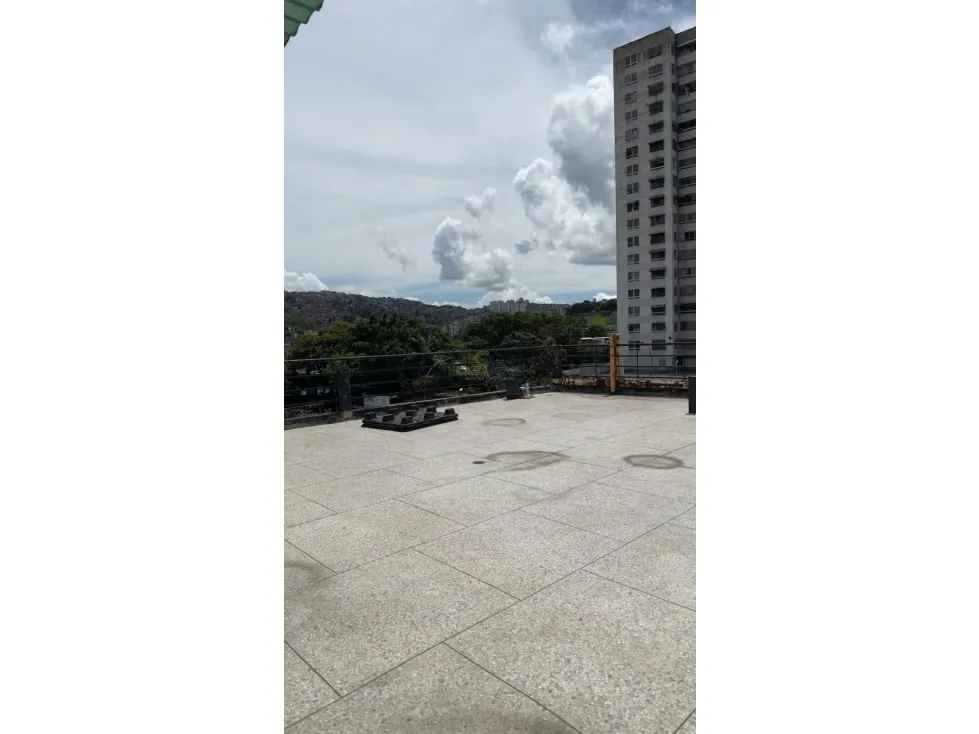 En Venta Edificio Comercial en Petare Av Francisco de Miranda - 27