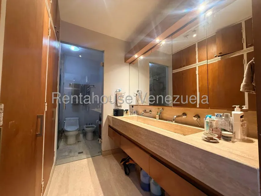 Apartamento (1 Nivel) en Venta en Oripoto, Distrito Metropolitano - 33