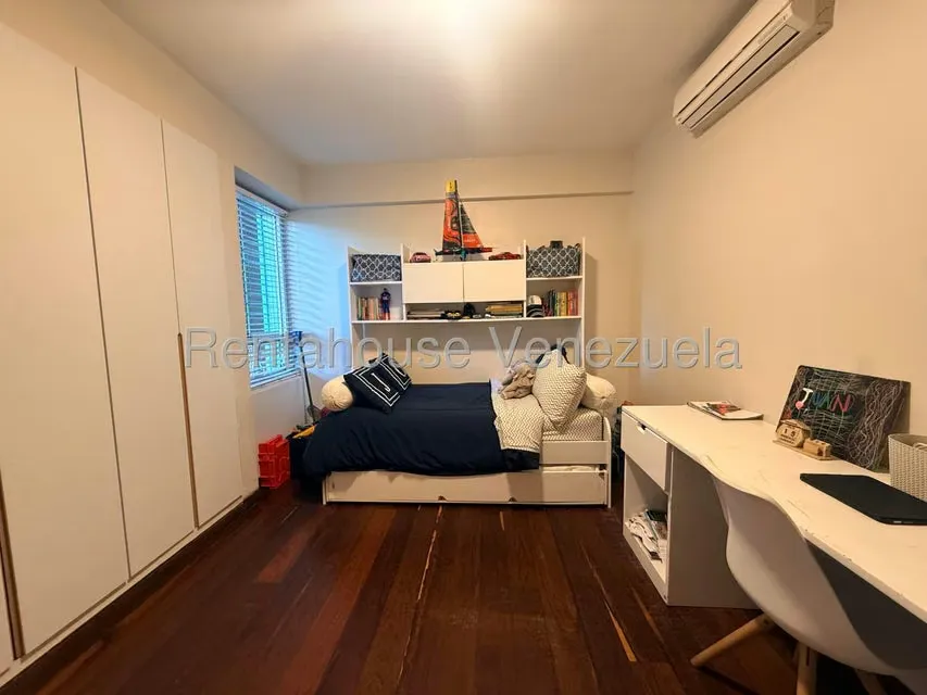 Apartamento (1 Nivel) en Venta en Oripoto, Distrito Metropolitano - 41