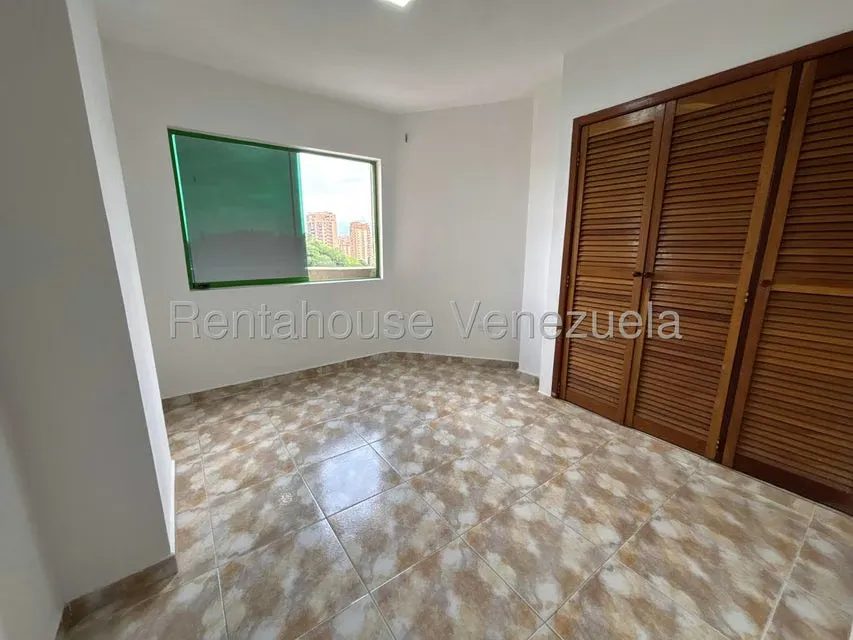 Apartamento (1 Nivel) en Alquiler en Las Chimeneas, Carabobo - 13