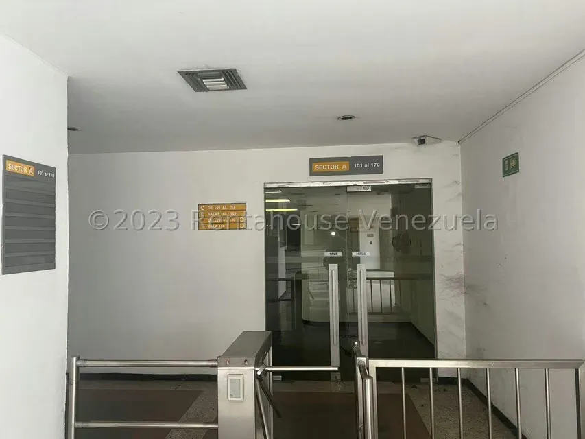 Oficina en Alquiler en La Urbina, Distrito Metropolitano - 5