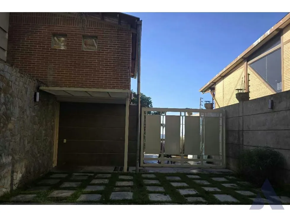 Alquilo casa sin.jardn 250m2 Altos de Los Guayabitos 1149