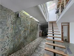 View 10