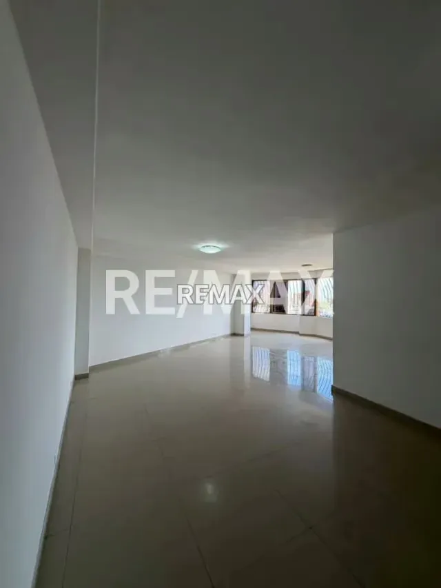 En Venta Apartamento Residencias Las Morochas - 3