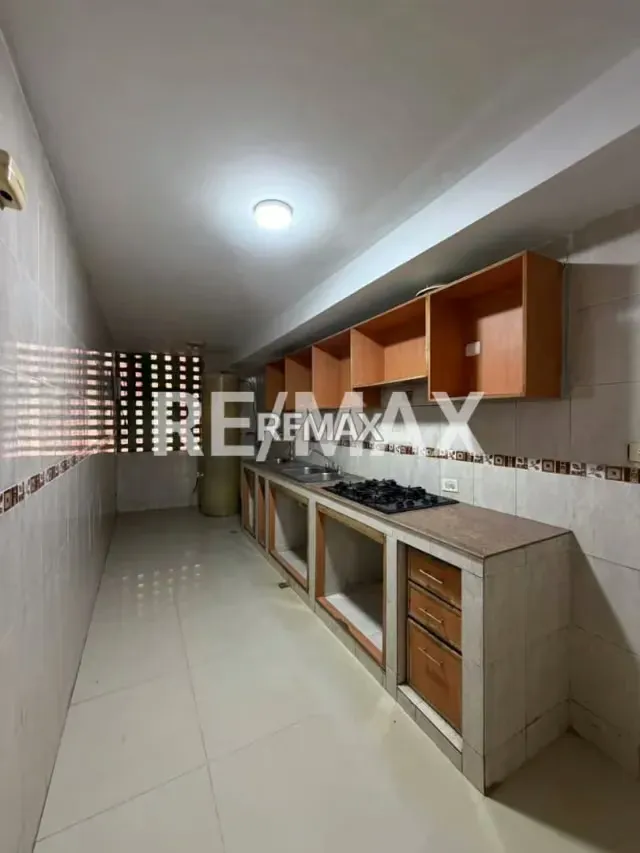 En Venta Apartamento Residencias Las Morochas - 4