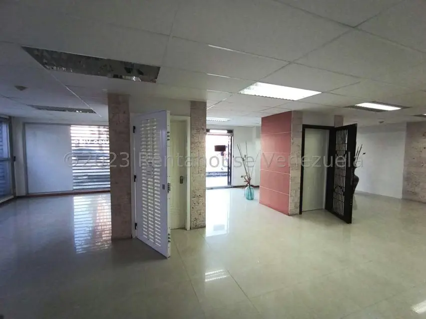 Casa (Duplex) en Venta en El Viñedo, Carabobo - 24