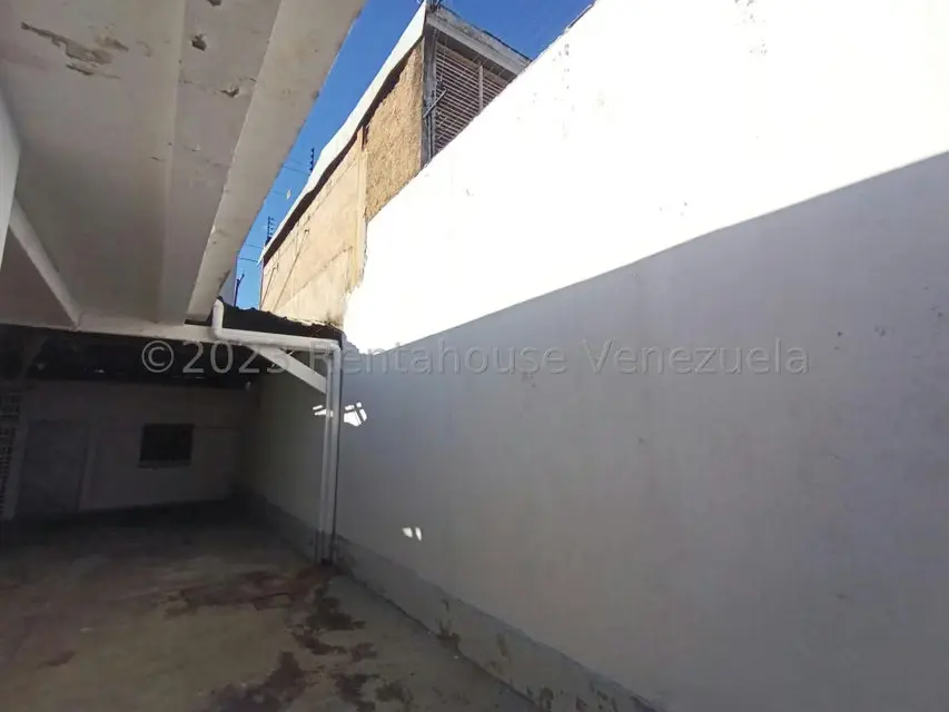 Casa (Duplex) en Venta en El Viñedo, Carabobo - 44