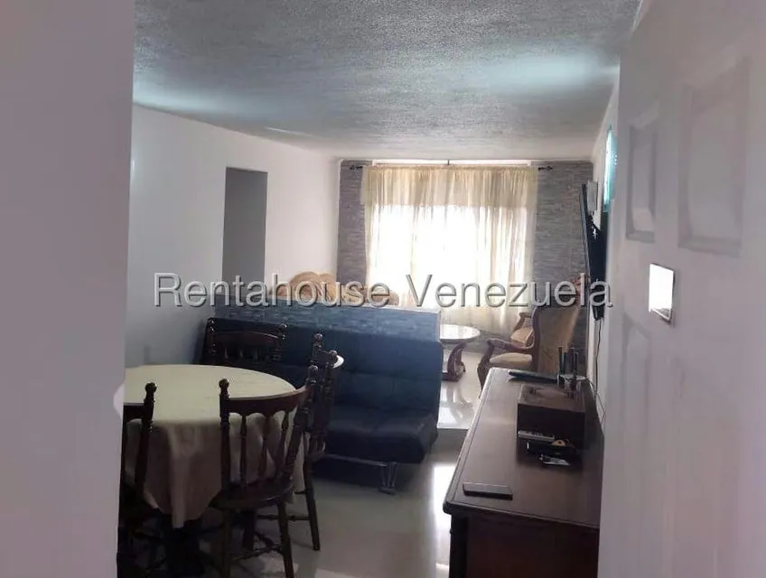 Apartamento (1 Nivel) en Alquiler en Terrazas Altos de San Pedro, Miranda - 2