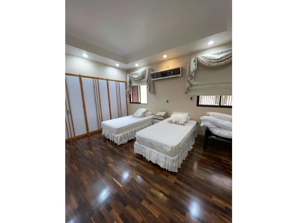 Se vende casa 470m2 4h+2s/6b/4p Caurimare 3446 - 16