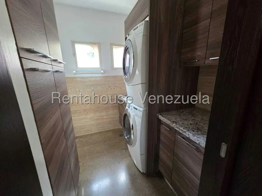 Apartamento (1 Nivel) en Venta en Campo Alegre, Distrito Metropolitano - 23