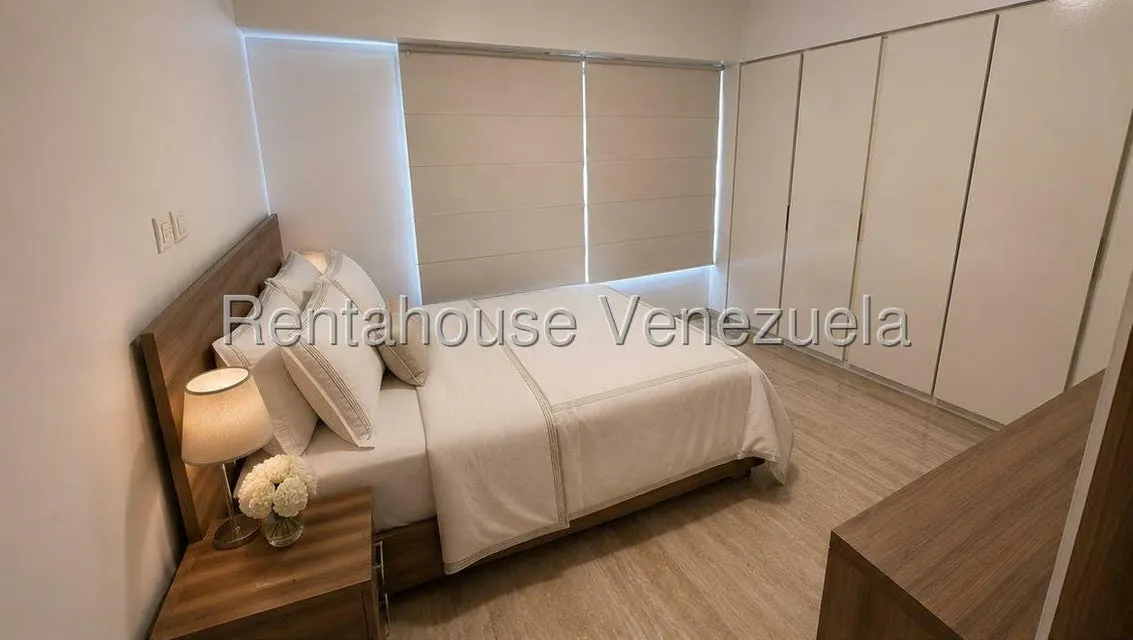 Apartamento (1 Nivel) en Venta en Campo Alegre, Distrito Metropolitano - 36