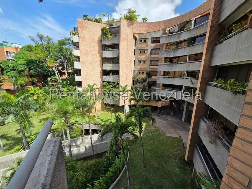 Apartamento (1 Nivel) en Venta en Campo Alegre, Distrito Metropolitano - 51