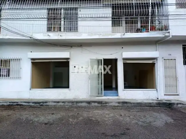 SE VENDE LOCAL COMERCIAL EN BARRIO SAN CARLOS