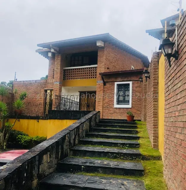 Casa (Multipes Niveles) en Venta en El Hatillo, Distrito Metropolitano - 2