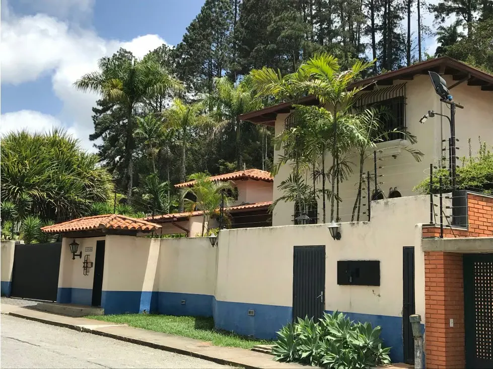 Vendo casa 558m2 5h+2s/5.5b+s/7p La Lagunita C. Club 3148 - 2
