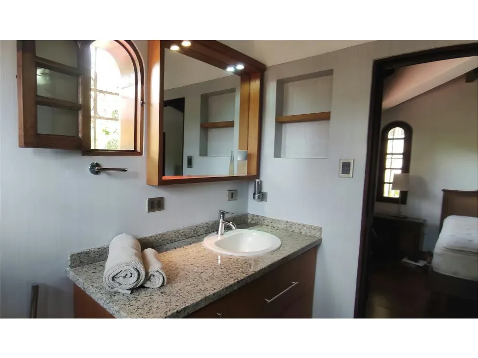 Vendo casa 558m2 5h+2s/5.5b+s/7p La Lagunita C. Club 3148 - 29
