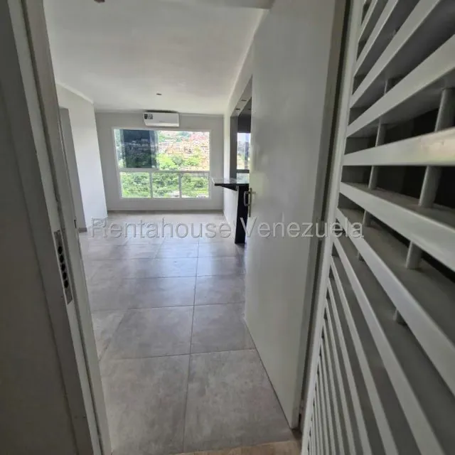 Apartamento (1 Nivel) en Venta en Lomas del Avila, Distrito Metropolitano - 13