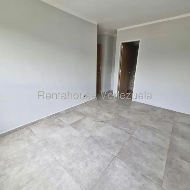 Apartamento (1 Nivel) en Venta en Lomas del Avila, Distrito Metropolitano - 40