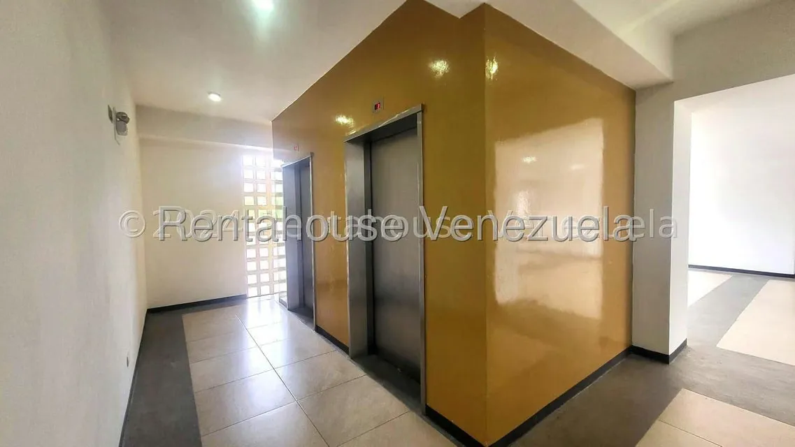 Apartamento (1 Nivel) en Venta en Lomas del Avila, Distrito Metropolitano - 7