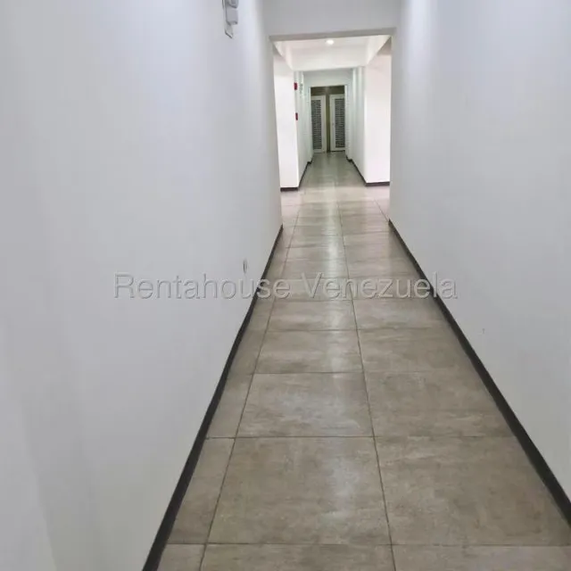 Apartamento (1 Nivel) en Venta en Lomas del Avila, Distrito Metropolitano - 10