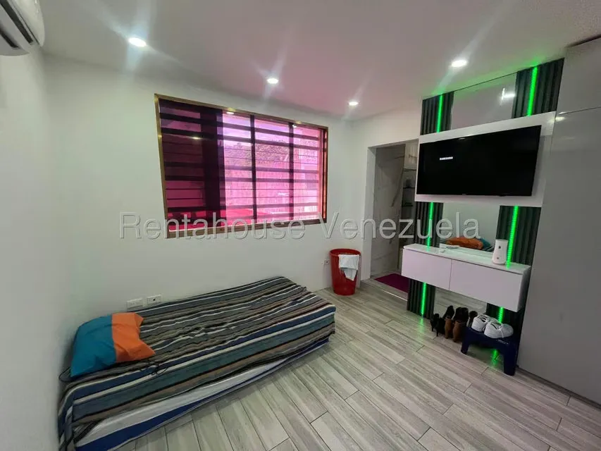 Casa (Multipes Niveles) en Venta en La California Sur, Distrito Metropolitano - 17