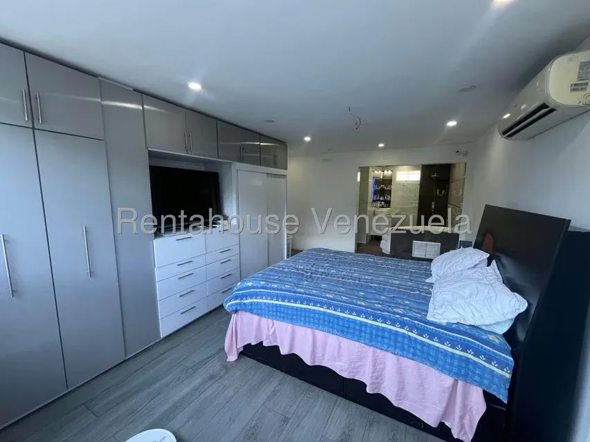 Casa (Multipes Niveles) en Venta en La California Sur, Distrito Metropolitano - 19