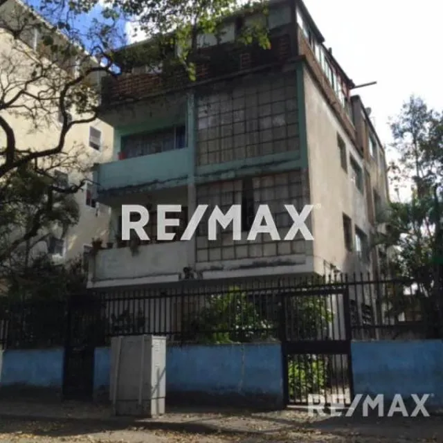 Venta de Edificio en Los Chaguaramos - 3