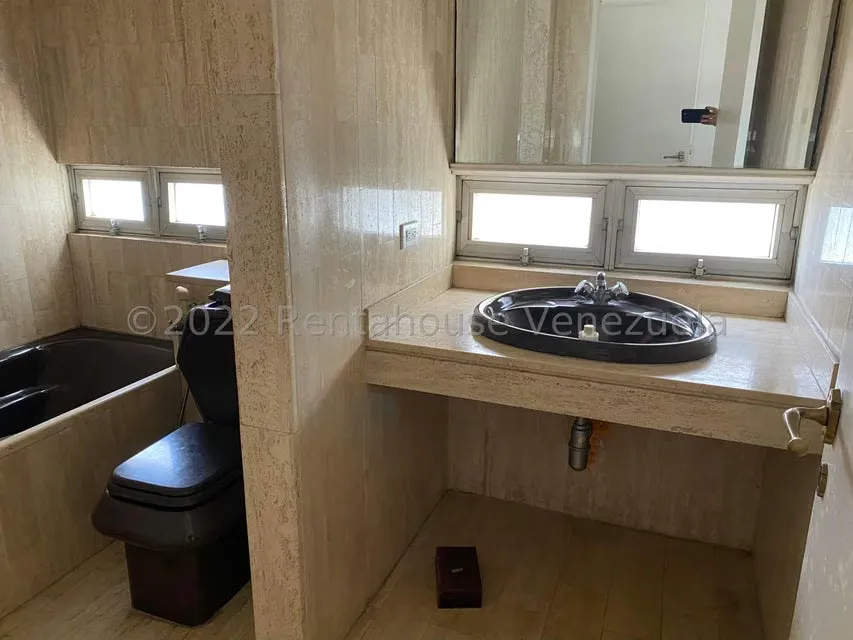 Apartamento (1 Nivel) en Venta en Colinas de Bello Monte, Distrito Metropolitano - 21