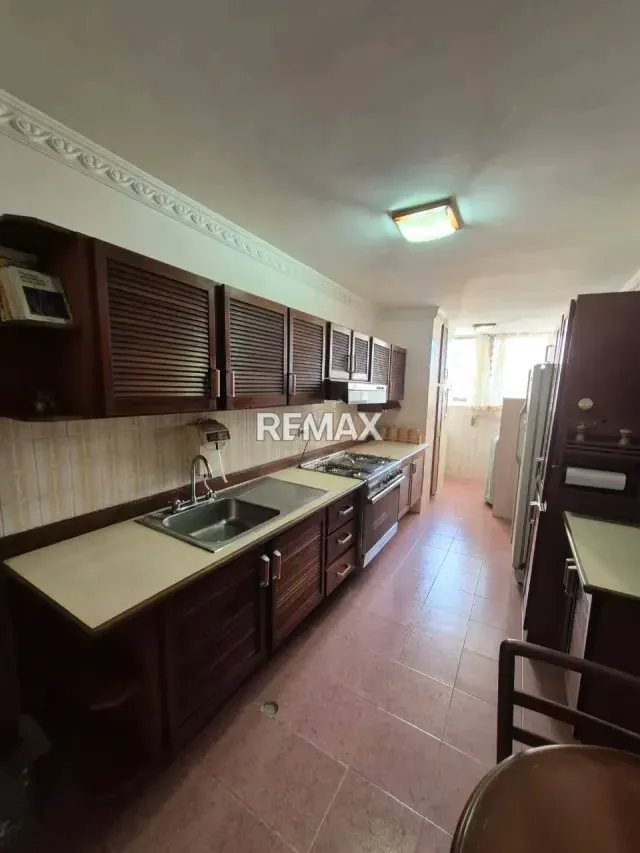 VENDE APTO EDIF PRIMAVERA. PISO MEDIO - 8