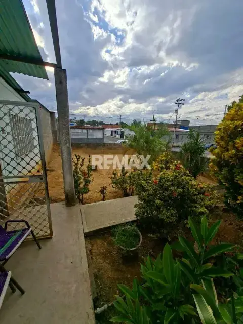 DE OPORTUNIDAD SE VENDE CASA EN CABUDARE URB TARABANA