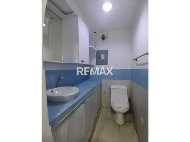 OFICINA EN SABANA GRANDE EN VENTA. 50M2 - 7