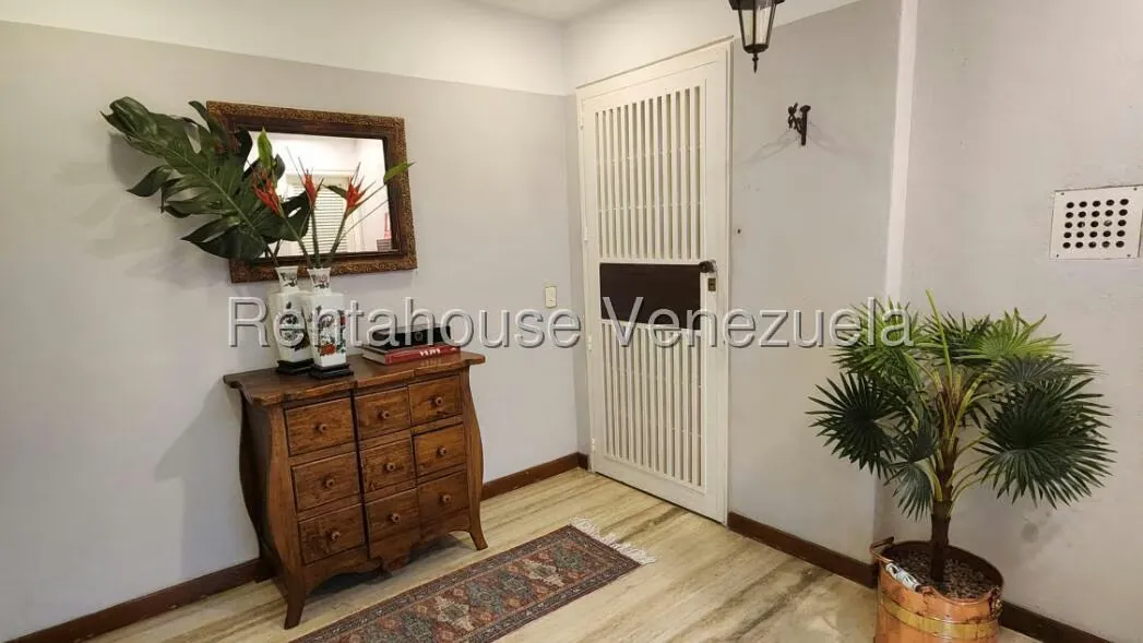 Apartamento (1 Nivel) en Alquiler en Alta Florida, Distrito Metropolitano - 4
