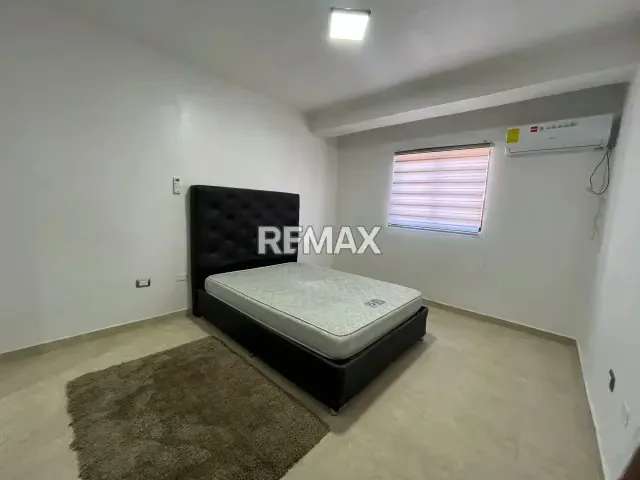 Apartamento Amoblado con balcón, en piso 1, Limón Country, Guayabal, Naguanagua. - 9