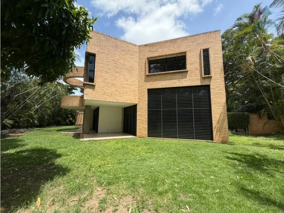 Se vende/alquila Conjunto de Casas 700m² Prados del Este - 3