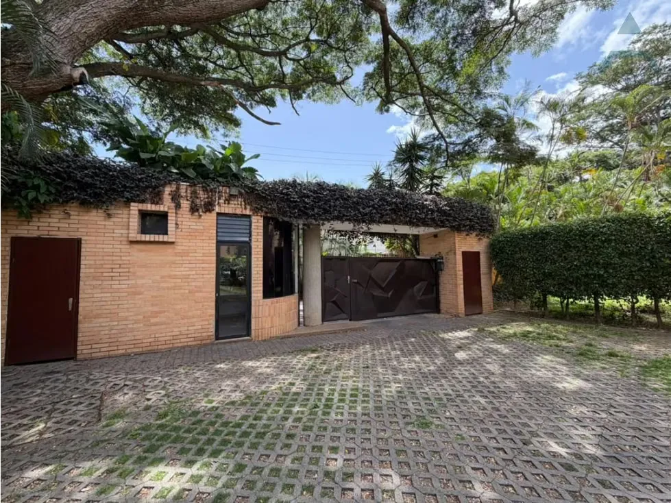 Se vende/alquila Conjunto de Casas 700m² Prados del Este - 32