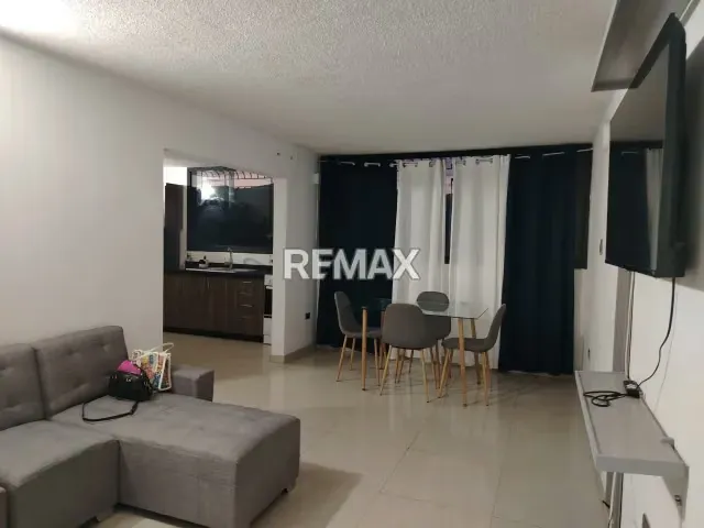 APARTAMENTO EN ALQUILER