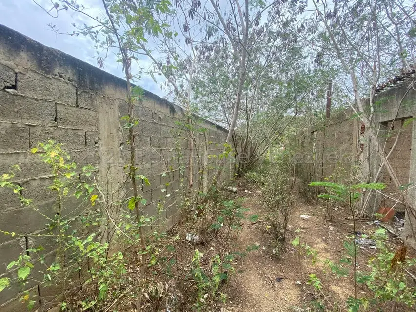 Terreno (Comercial) en Venta en Los Robles, Nueva Esparta - 2