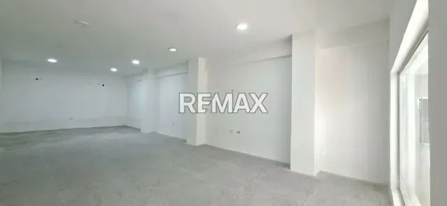 Local en C.C Dunas Mall Ciudad Ojeda - 2