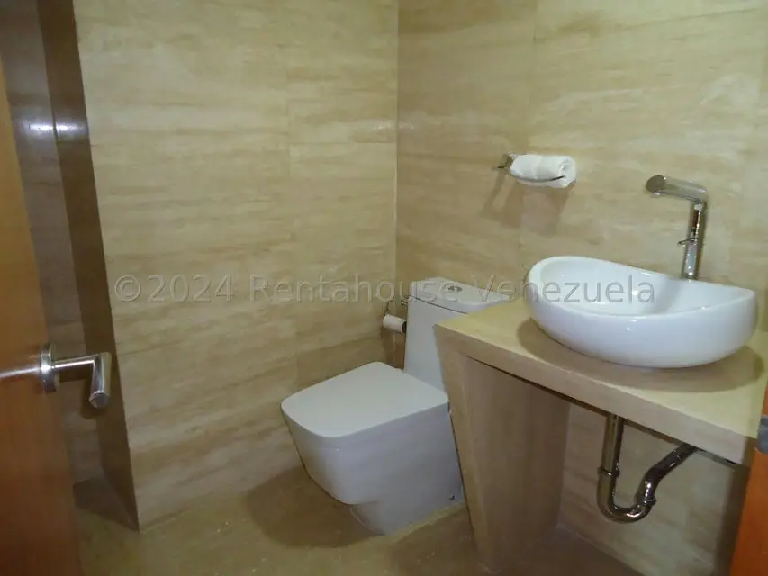 Apartamento (1 Nivel) en Venta en Campo Alegre, Distrito Metropolitano - 9