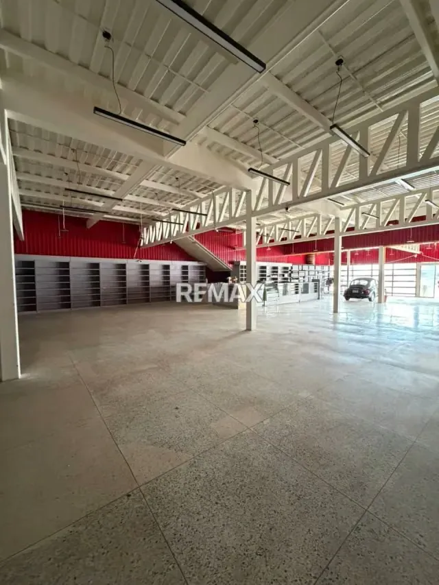 Cc. Comercial Disponible en alquiler. Boulevar La Coromoto - 3