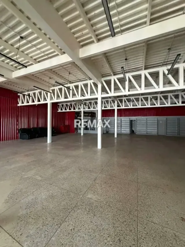 Cc. Comercial Disponible en alquiler. Boulevar La Coromoto - 4