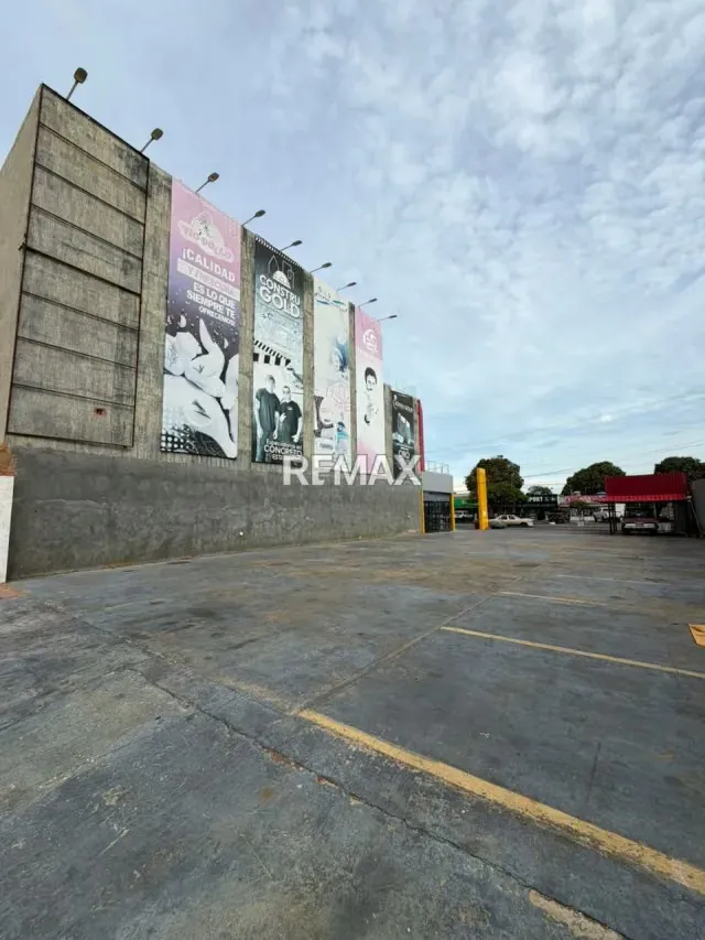 Cc. Comercial Disponible en alquiler. Boulevar La Coromoto - 8