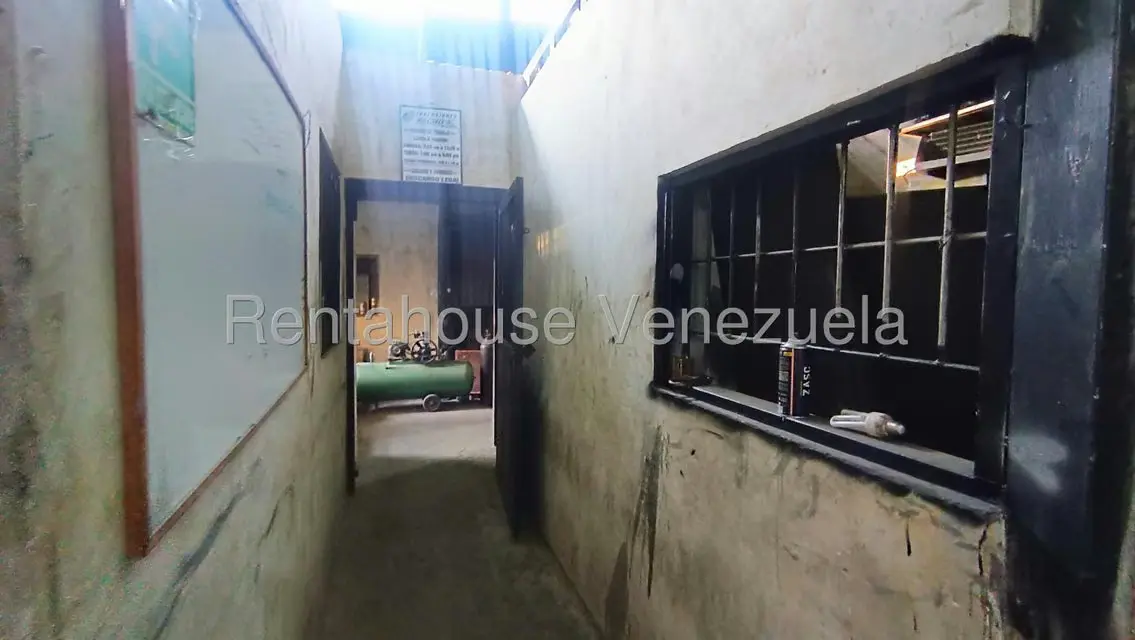 Local Comercial en Venta en Avenida Libertador, Lara - 13