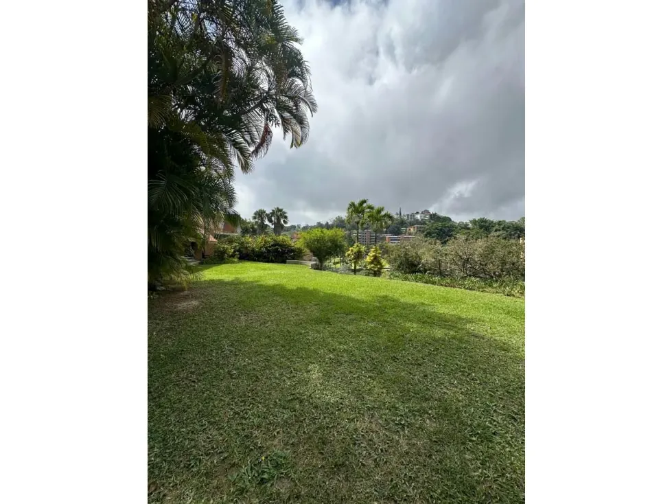 Vendo casa en calle cerrada 710m2 Alto Hatillo 4843 - 14