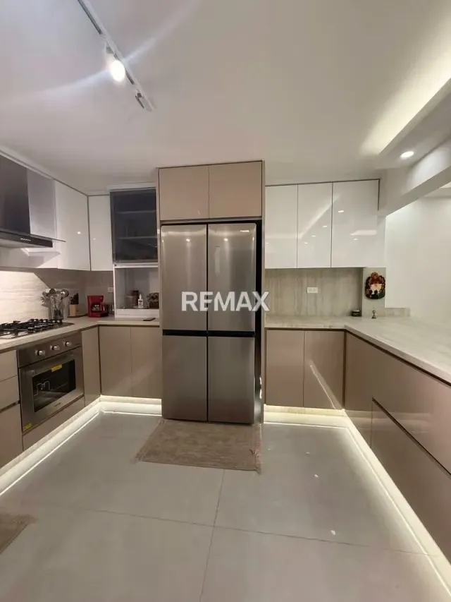 Townhouse Moderno de Lujo acabados de primera 2025 totalmente nuevo - 2