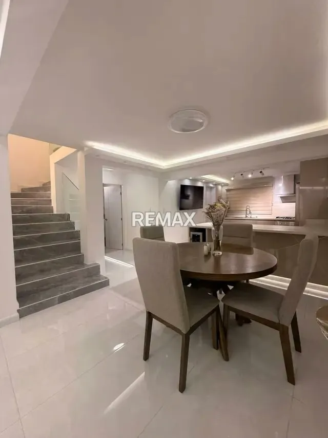 Townhouse Moderno de Lujo acabados de primera 2025 totalmente nuevo - 3