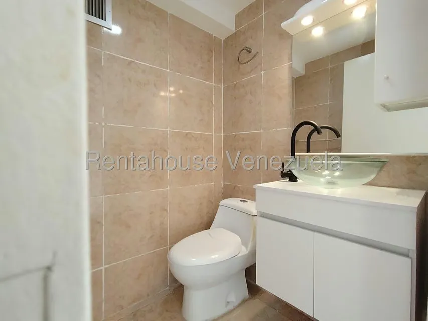 Apartamento (Duplex) en Alquiler en Altamira, Distrito Metropolitano - 9