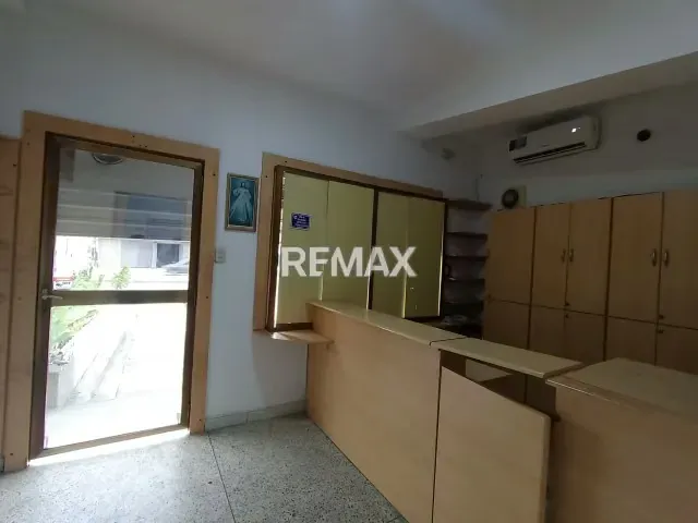 Local en Alquiler Resid. Choroni - 4