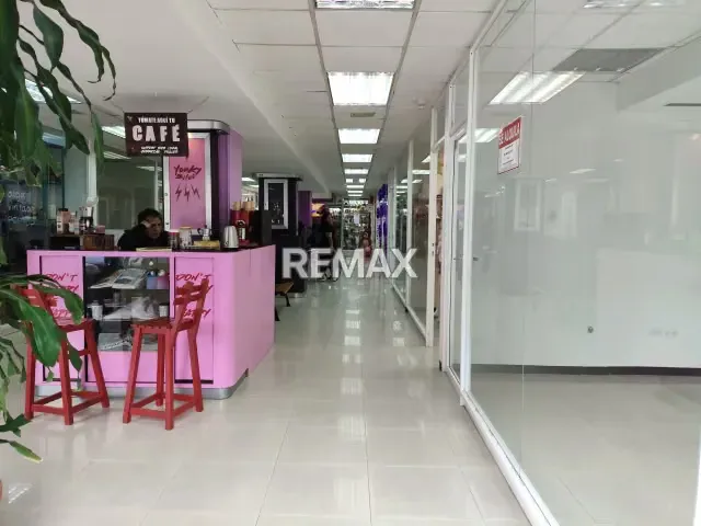 ALQUILER DE LOCAL COMERCIAL EN MINI MARKET SANTA MARTA (#1) - 2
